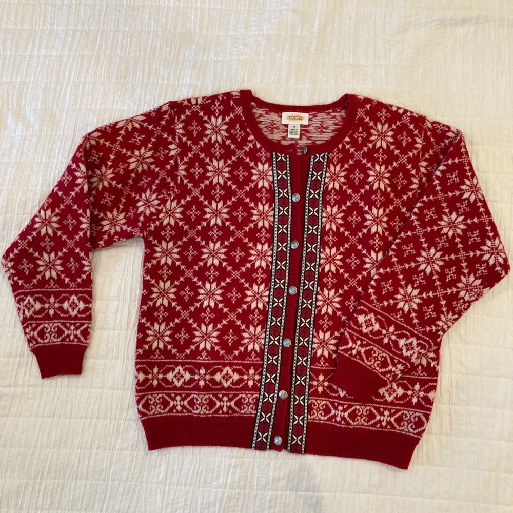 Talbots M winter sweater in 100% wool. Red/White. Full length sleeves.